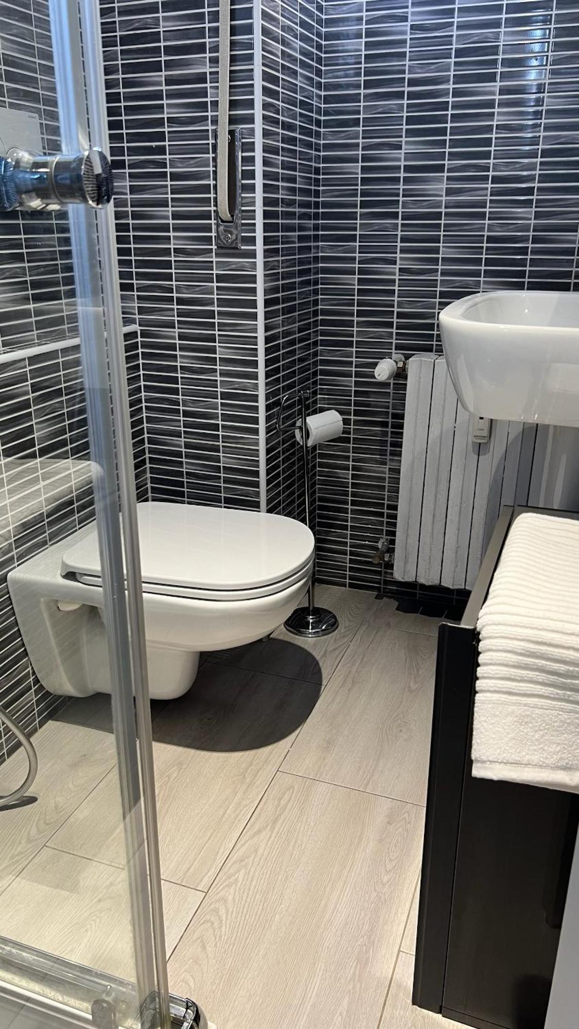 Rafael Milano - 10 Min From Linate Airport, Centrale Fs, Ospedale San Raffaeleアパートメント エクステリア 写真